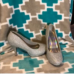 Hot Tomato Firework Pumps